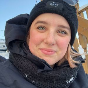 Meet your Posher, Alexandra